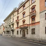 Artstay - Exclusive Near Metro M1, Ac, Parking Milão