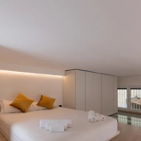 Artstay - Exclusive Near Metro M1, Ac, Parking דירה