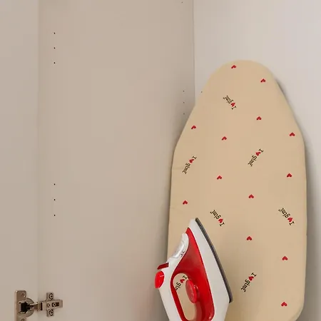 Artstay - Exclusive Near Metro M1, Ac, Parking * מילאנו